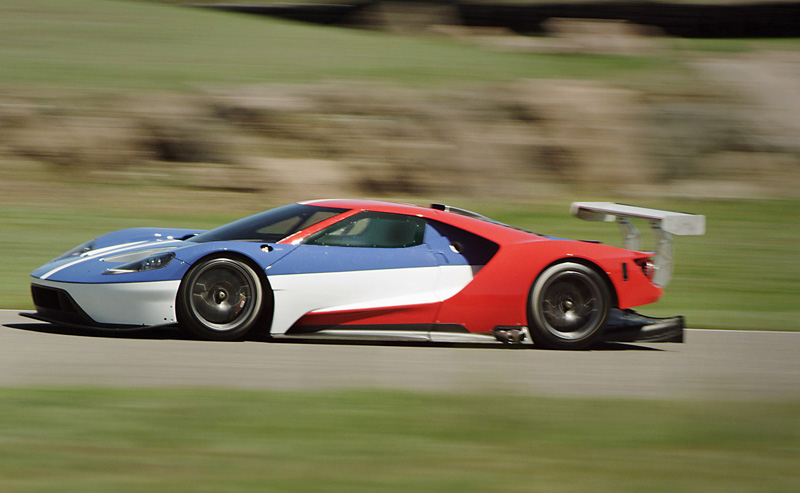 NOTÍCIA – Ford GT na pista