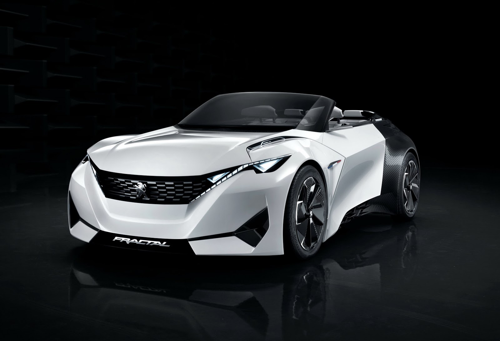 SALÃO DE FRANKFURT – Peugeot Fractal Concept, um esportivo sempre ligado