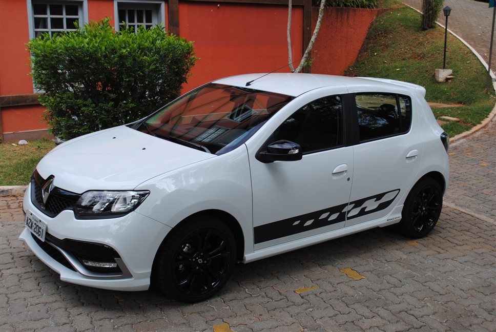TESTE – Sandero R.S. 2.0