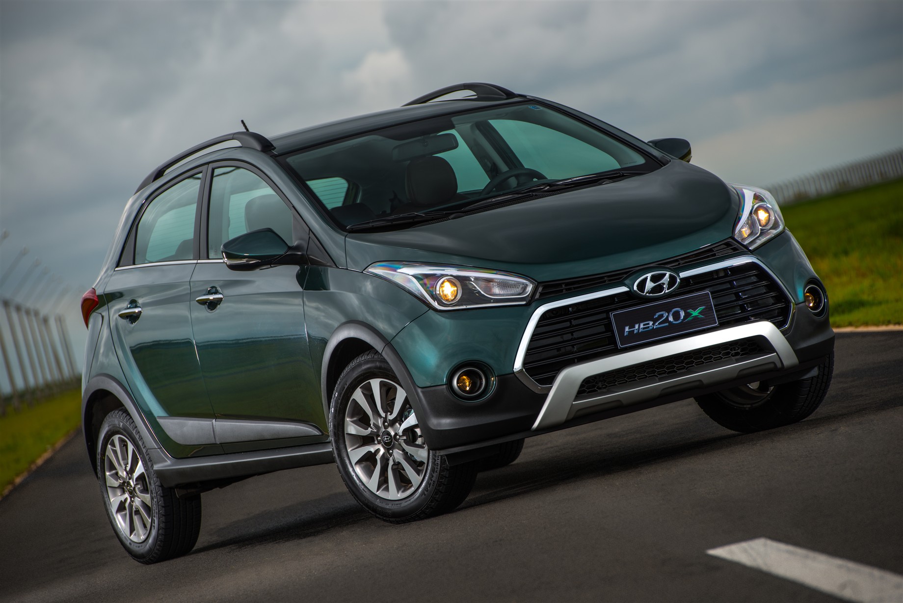 LANÇAMENTO – Hyundai HB20X 2016