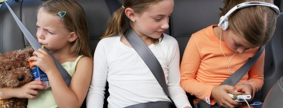 Viajando de carro com as crianças
