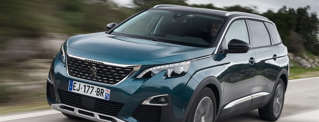 Novo Peugeot 5008 e o estica e puxa