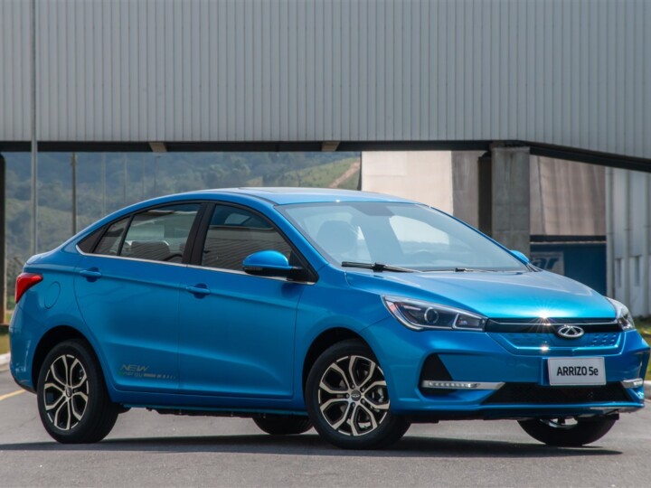 Caoa Chery Arrizo 5e é aposta da chinesa no segmento de elétricos