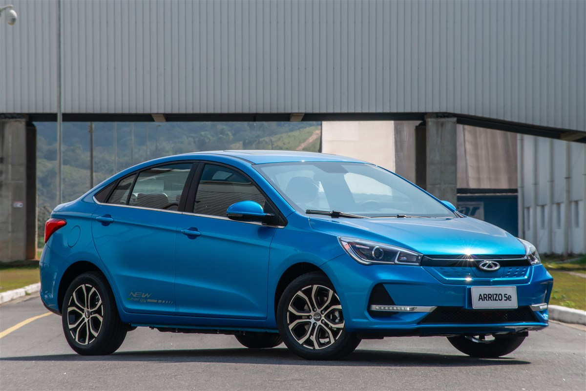 Caoa Chery Arrizo 5e é aposta da chinesa no segmento de elétricos