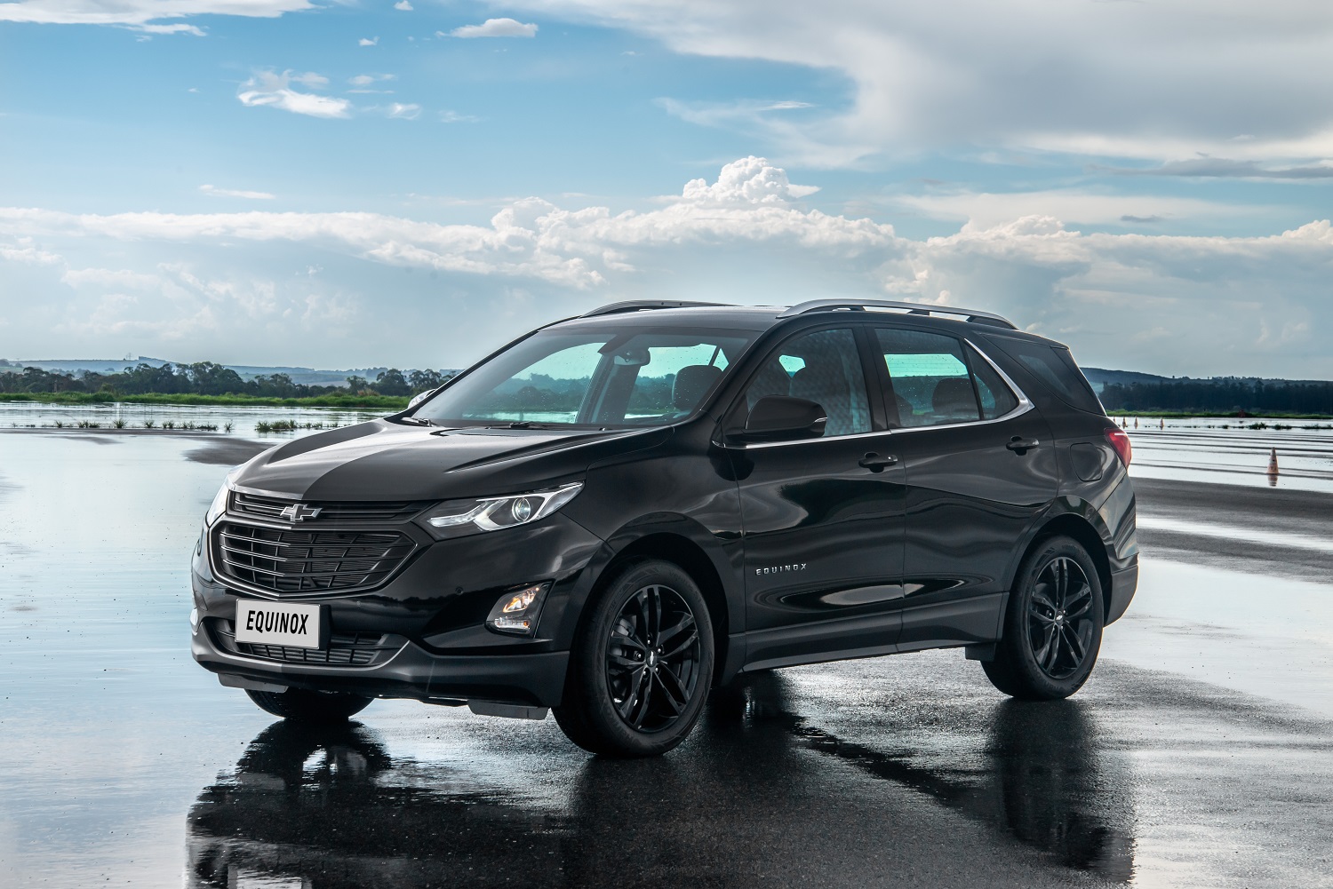 GM amplia linha Equinox com versão Midnight