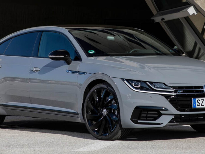 VW lança versão R-Line para Arteon
