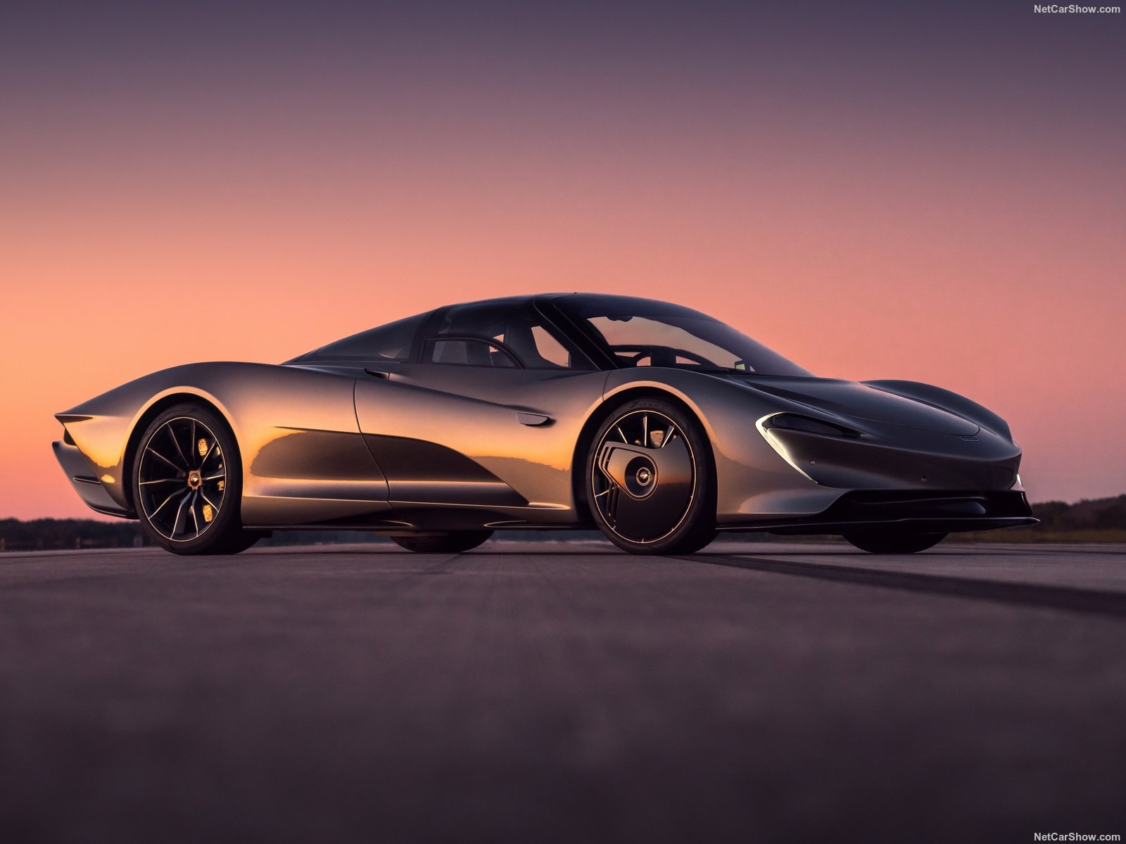 Speedtail: herança do F1