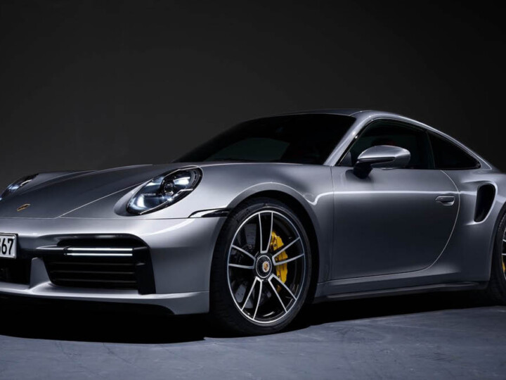 Porsche 911 Turbo S estreia na geração 992