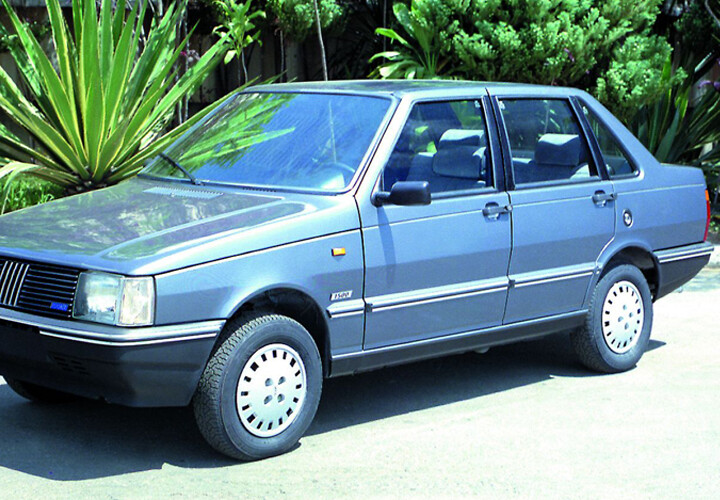 Fiat Prêmio: Sedã do Uno completa 35 anos