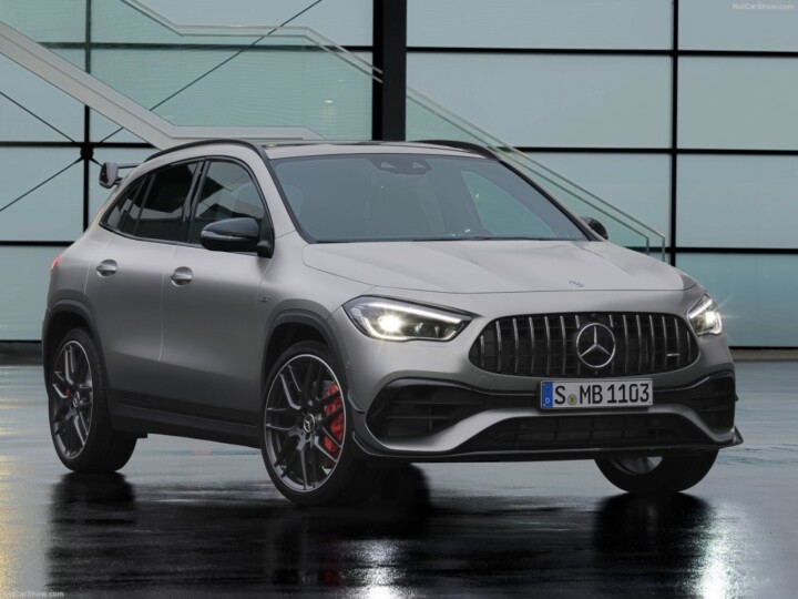 Nova GLA45 AMG: maior e mais potente