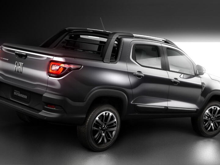 Nova Fiat Strada: as formas da Baby Toro