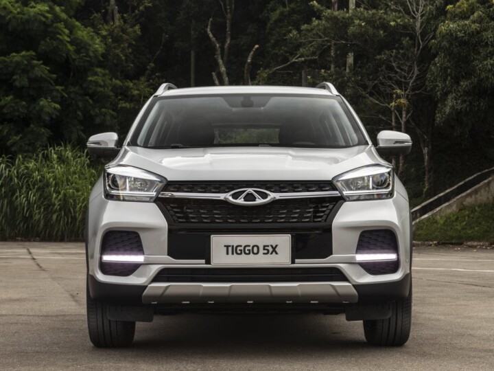 Chery fecha semestre com 15 mil unidades