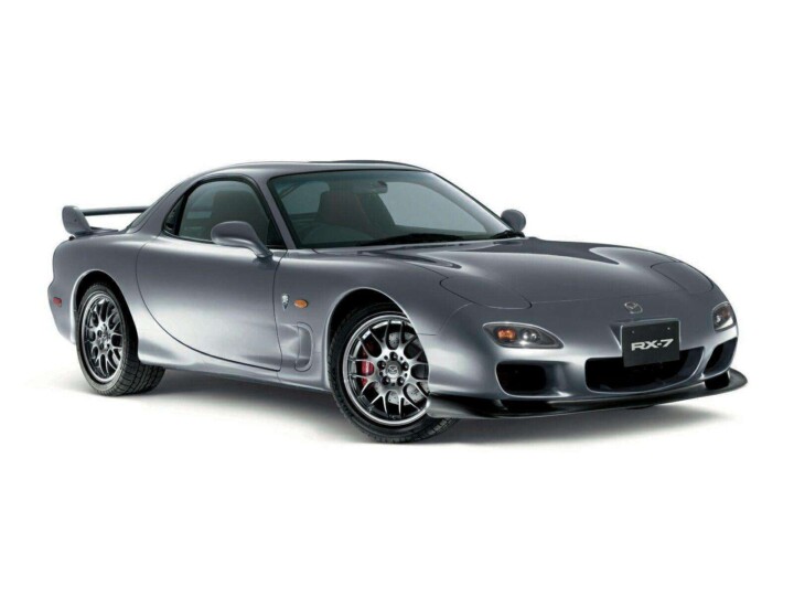 Aposentado há quase 20 anos, Mazda RX-7 ainda é um carro a ser superado