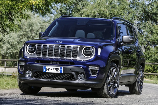 Jeep Renegade Turbo aparece em setembro