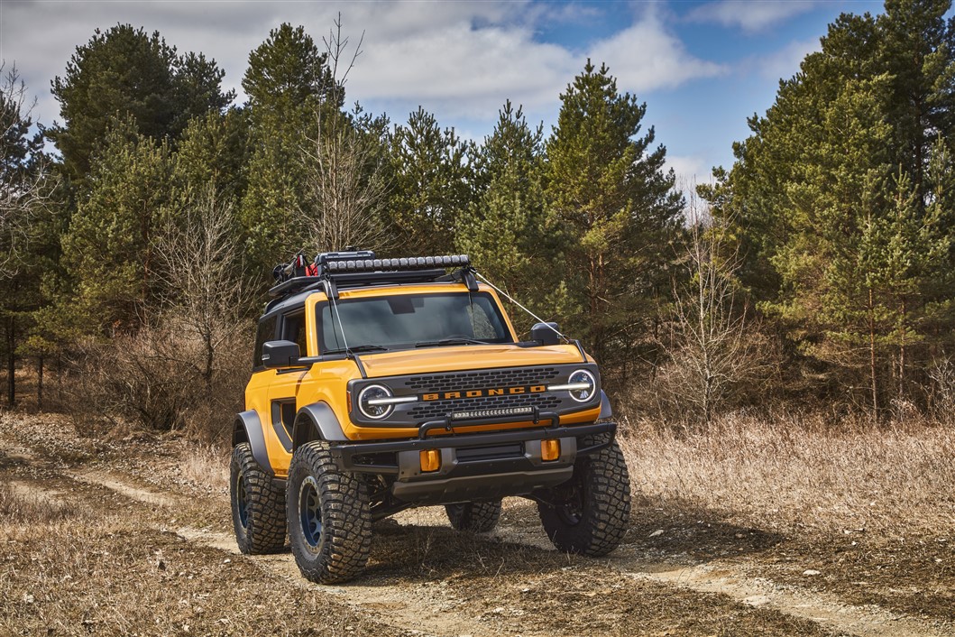 Ford cria TBT do Bronco