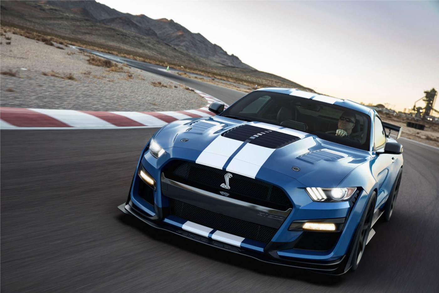 Mustang Shelby ganha série comemorativa aos 55 anos do GT350