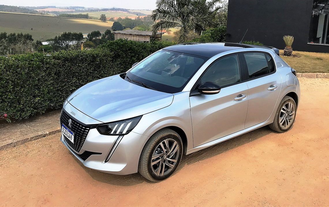 208 reúne tudo para fazer Peugeot crescer
