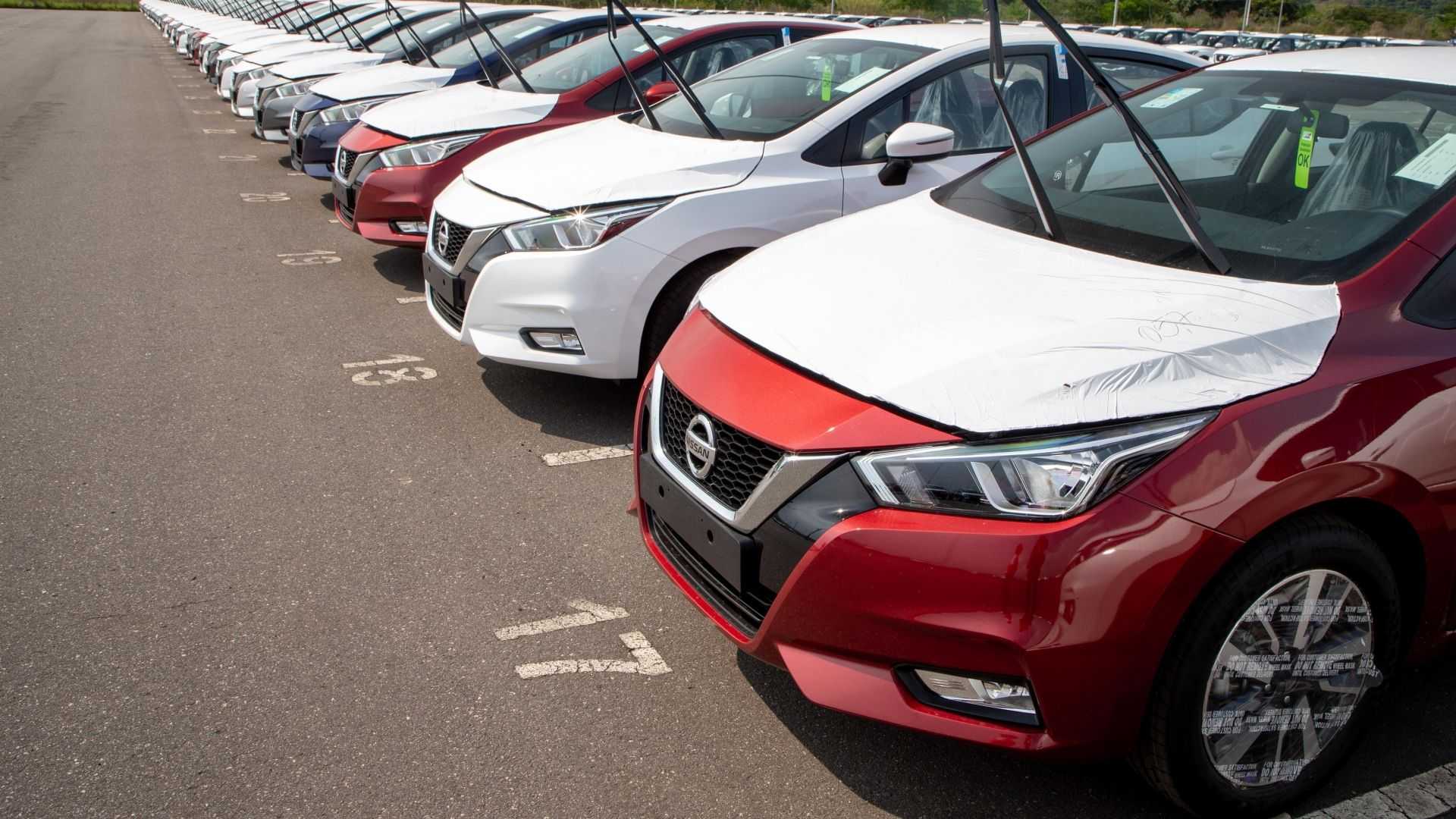 Nissan Versa já chegou ao Brasil