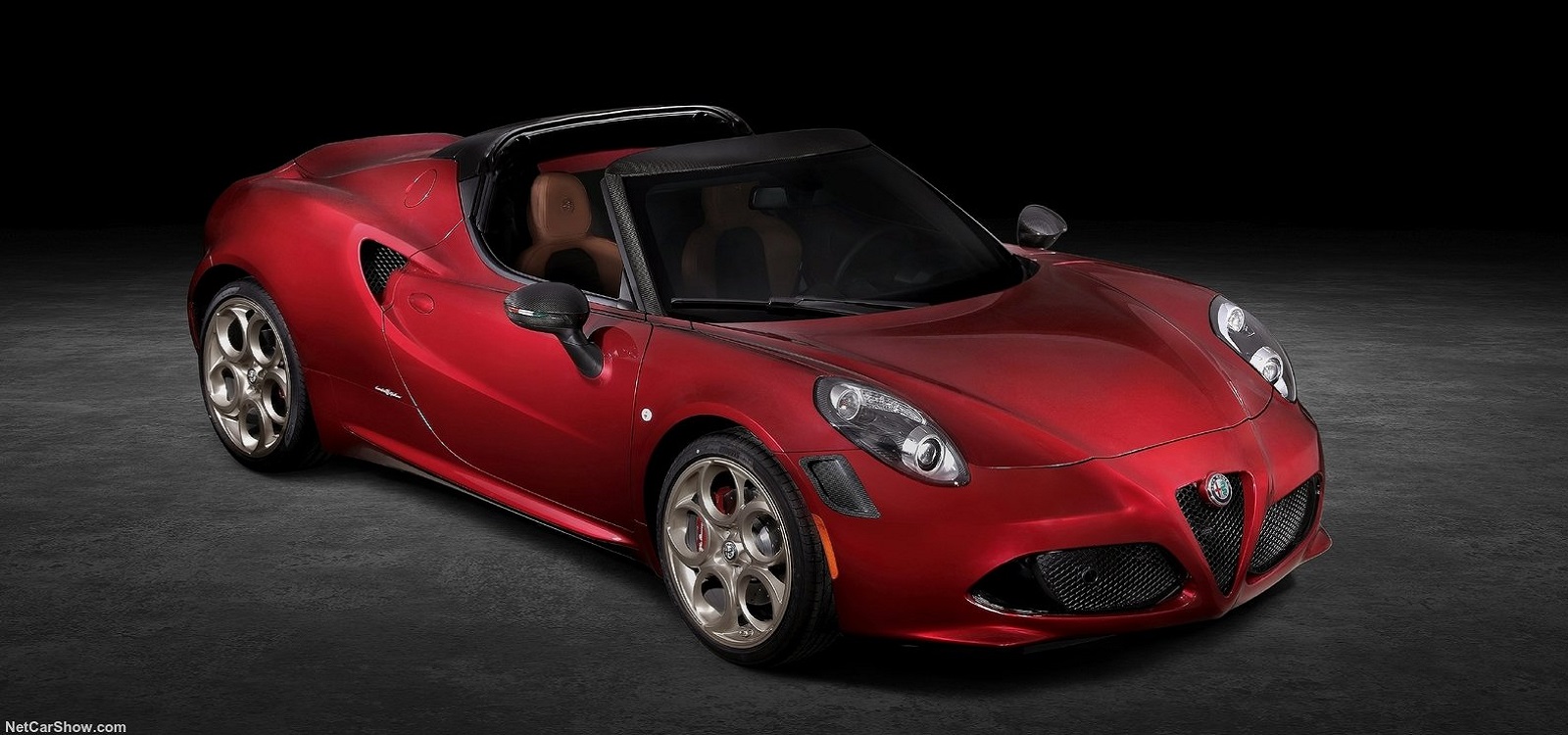Alfa Romeo 4C Spider 33 Stradale Tributo