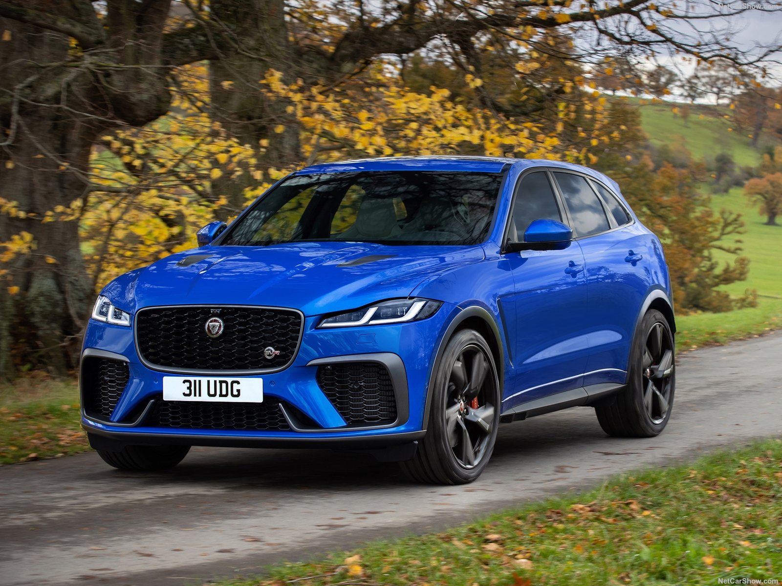Jaguar apresenta F-Pace SVR
