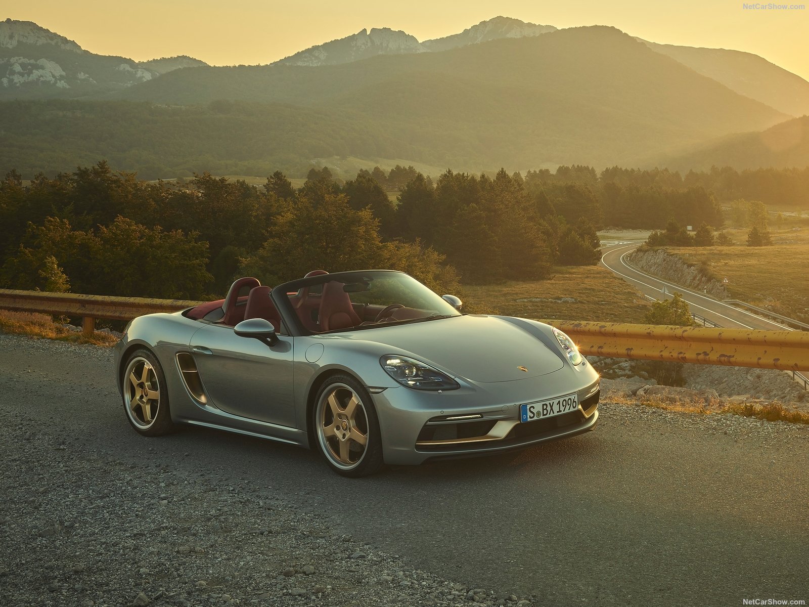 Porsche celebra 25 anos do Boxster com edição especial