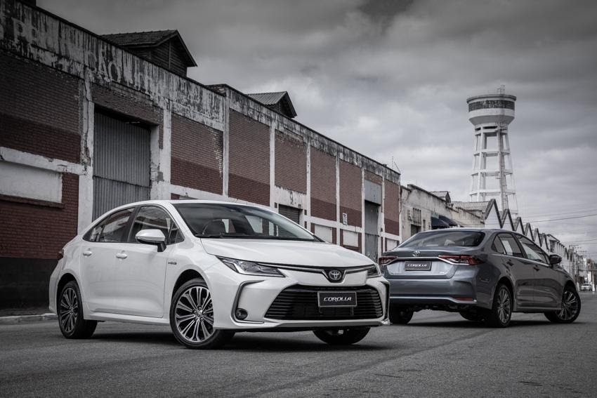Corolla 2022 abandona “TV de tubo”