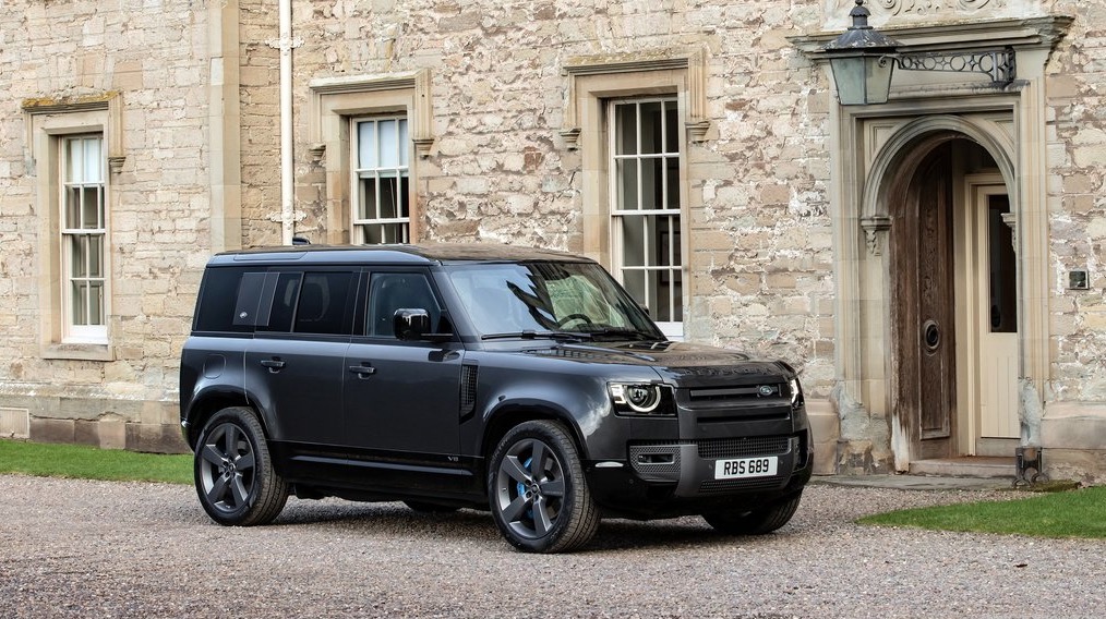 LAND ROVER DEFENDER V8