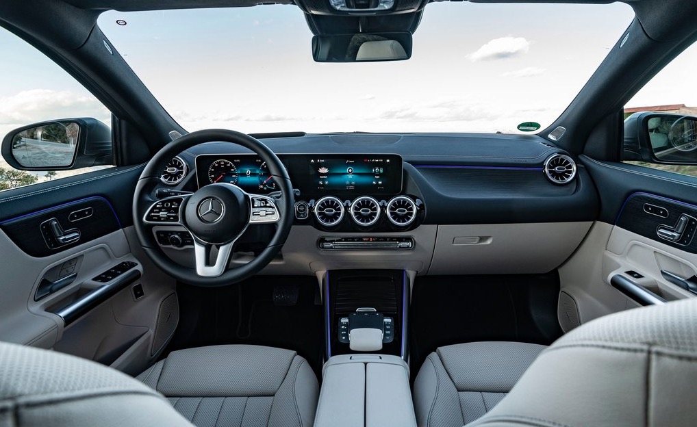MERCEDES GLA 200