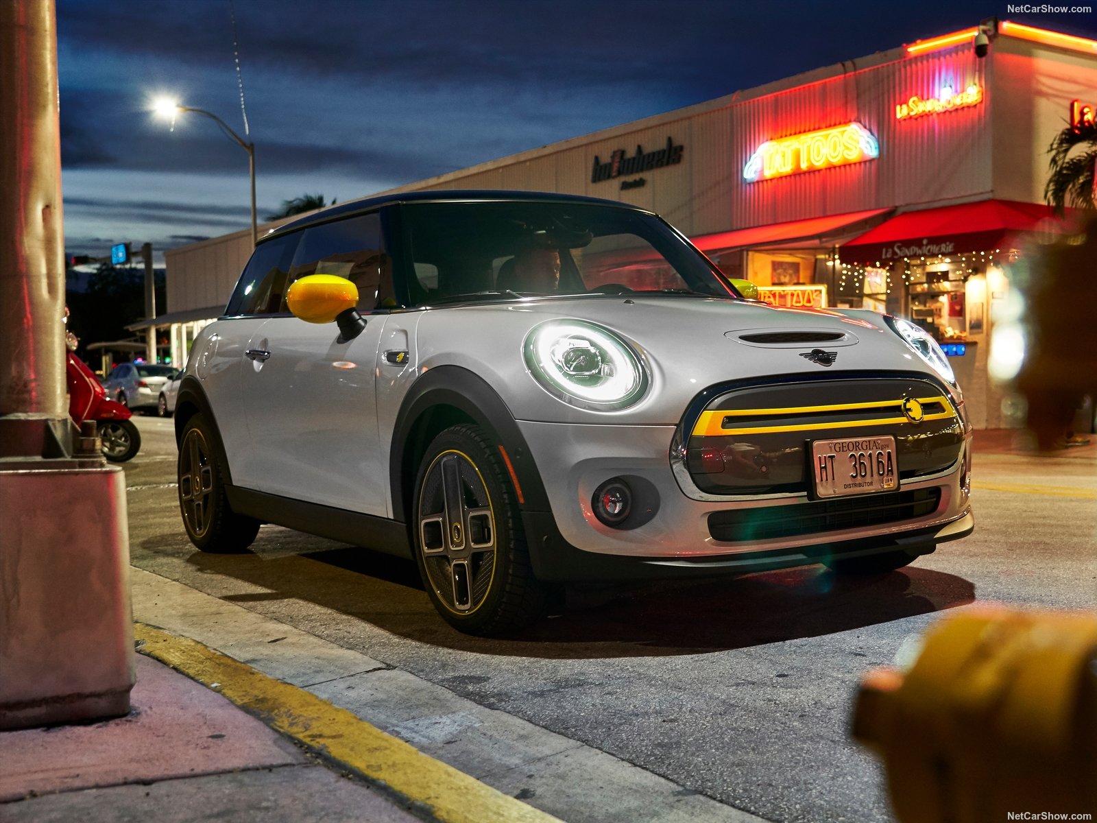 Mini confirma chegada do Cooper SE até junho