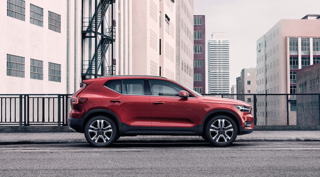 VOLVO XC40