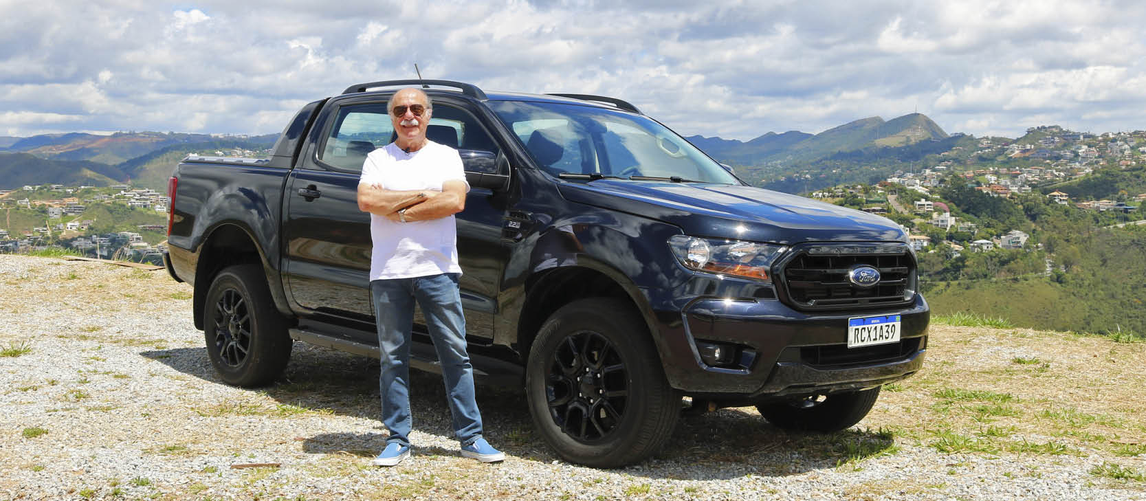 Ford Ranger Black desembarca no Brasil