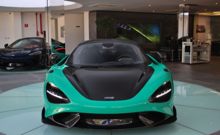 MCLAREN 765LT