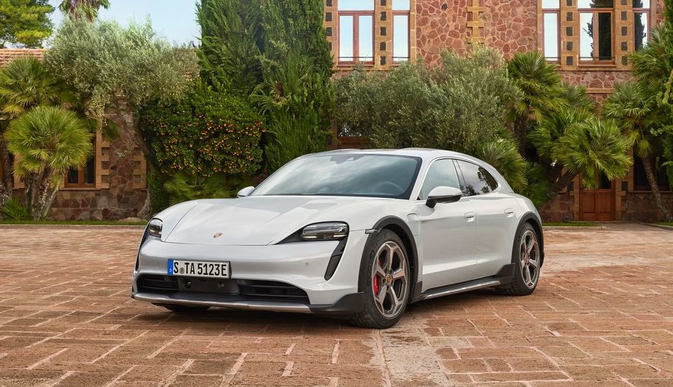 Porsche Taycan Cross Turismo
