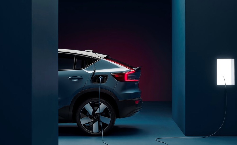 VOLVO C4O RECHARGE