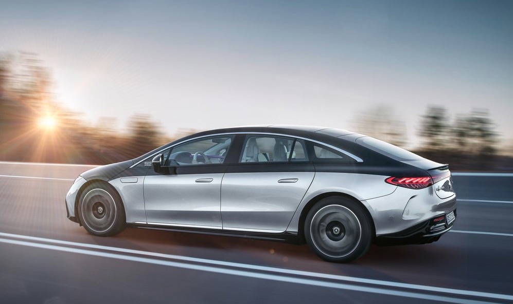 Mercedes EQS