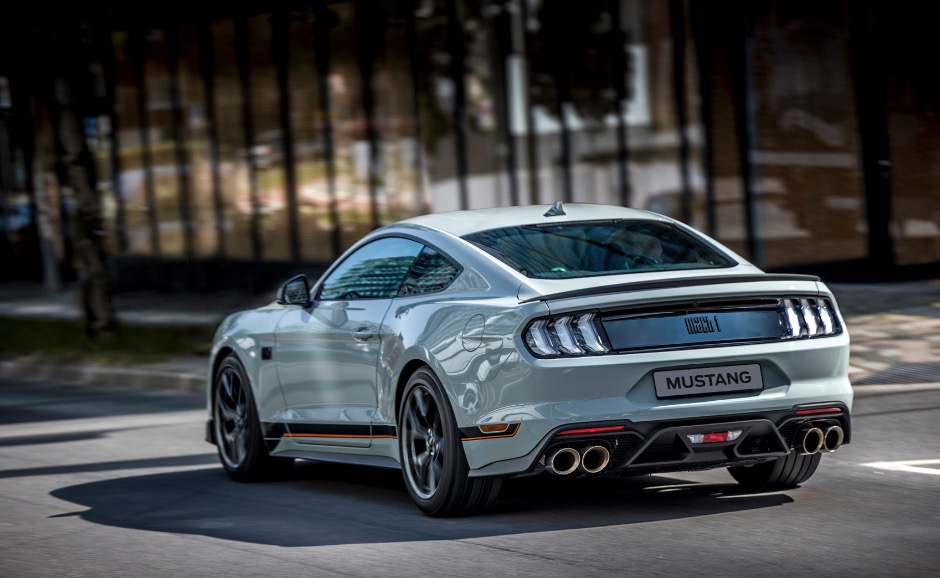 MACH 1