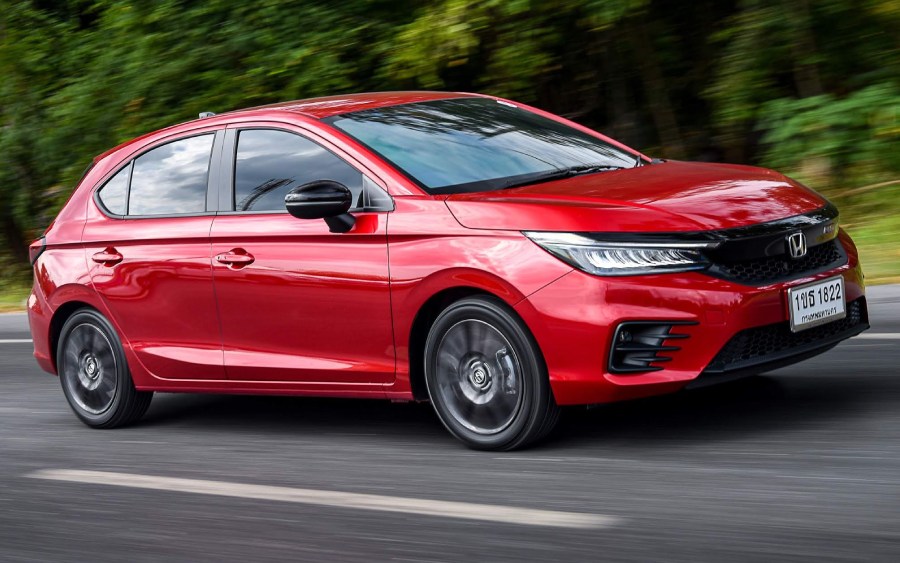 Em 2022: Civic para e City Hatch substitui Fit
