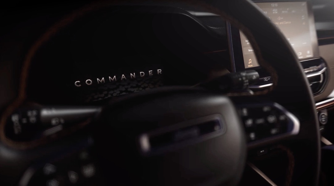 Jeep dá spoiler do Commander