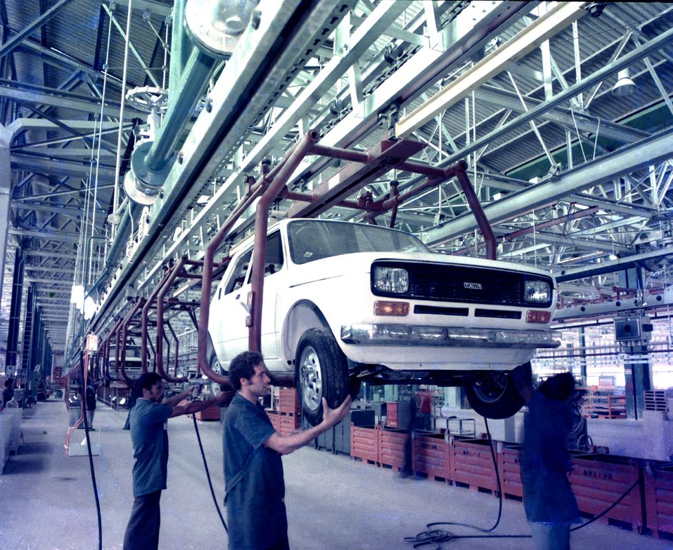 Fiat completa 45 anos de Brasil