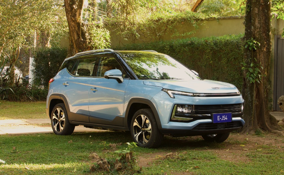 JAC lança SUV elétrico E-JS4