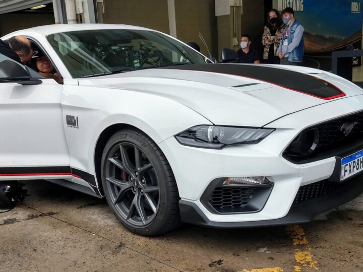 Mustang Mach 1: dançando na chuva com o novo ícone da Ford