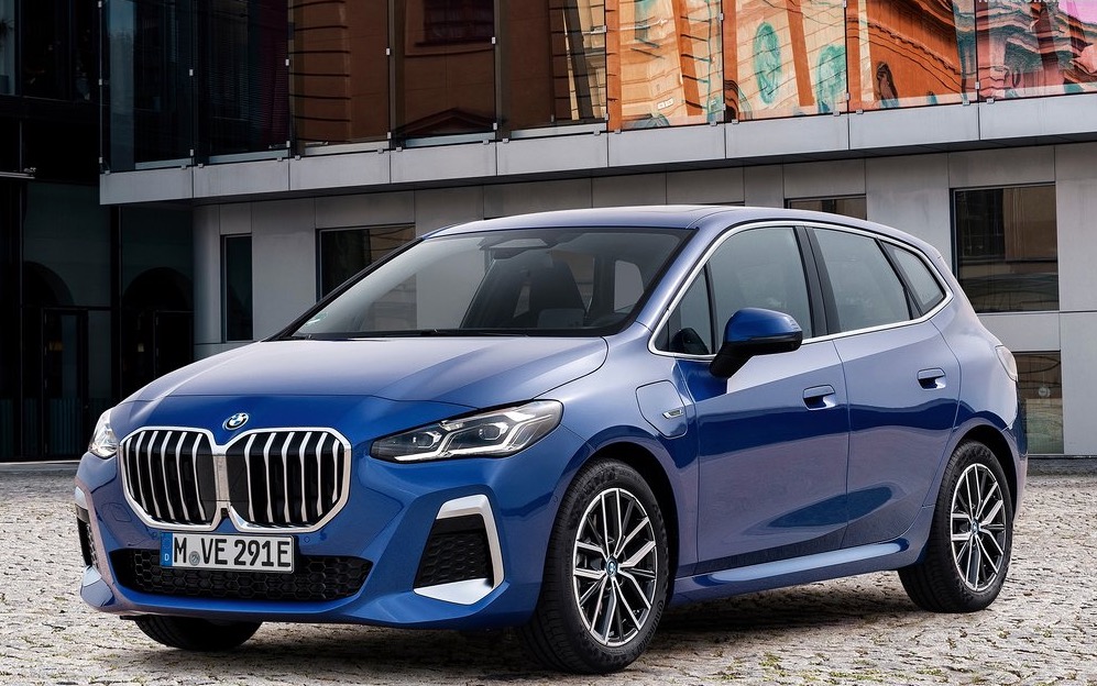BMW lança nova geração do Active Tourer