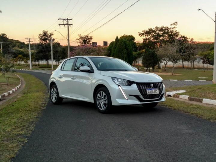 Como a Stellantis está salvando a vida do Novo Peugeot 208