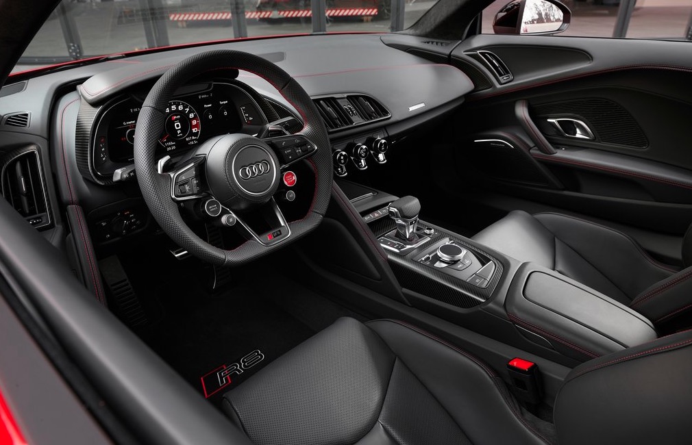 R8 V10