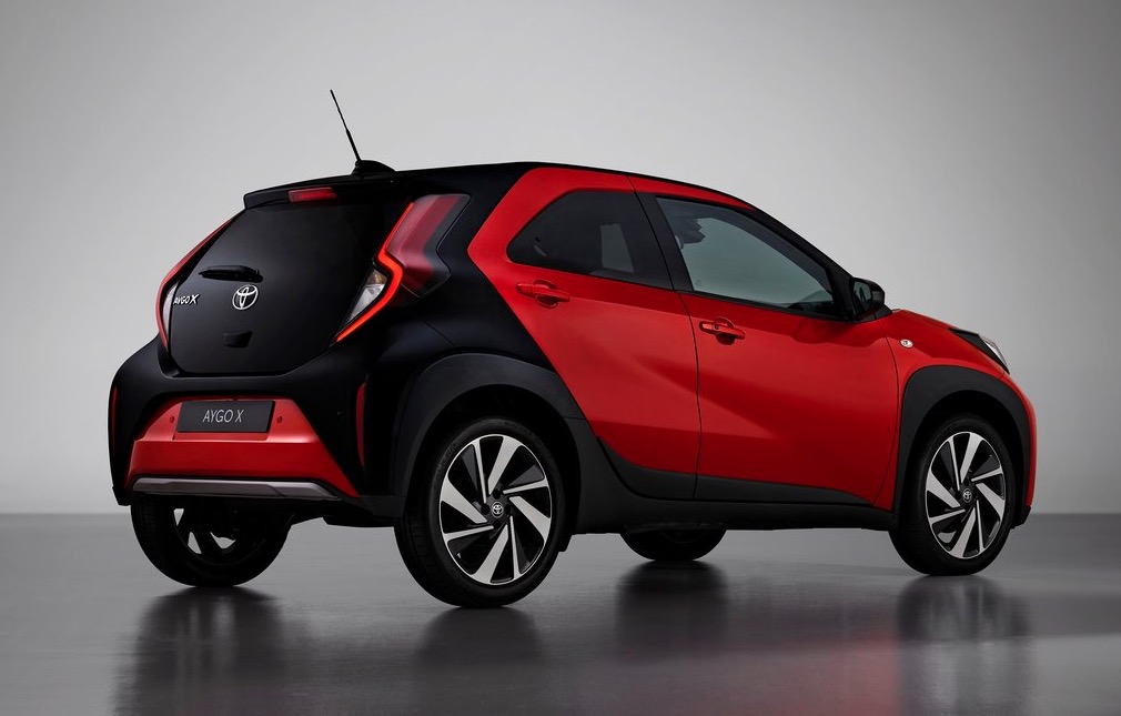 AYGO X