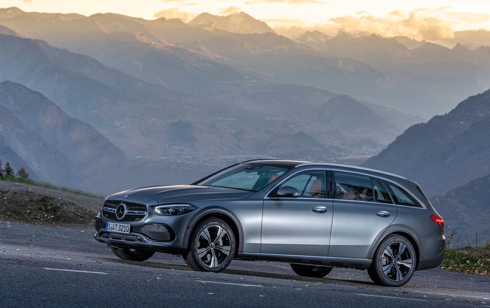 Mercedes lança perua Classe C aventureira