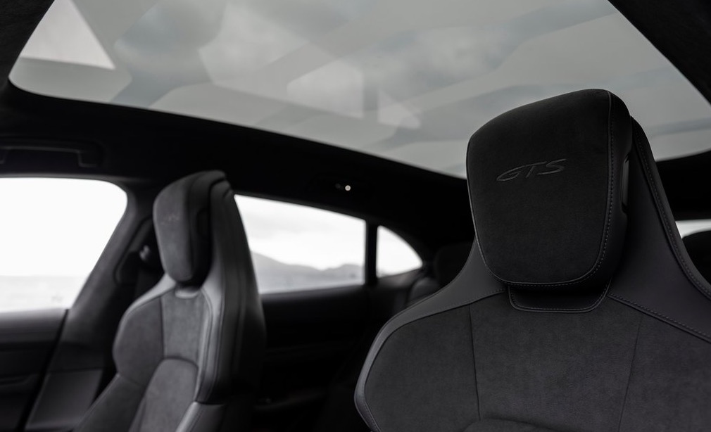 TAYCAN GTS SPORT TURISMO