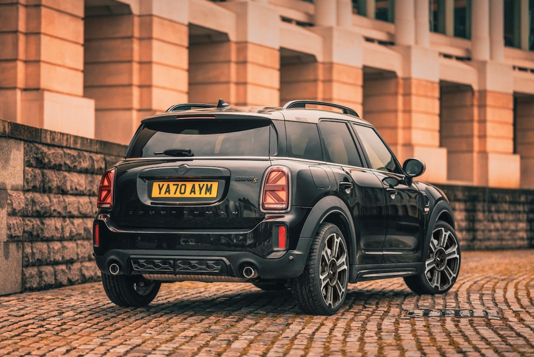 COUNTRYMAN