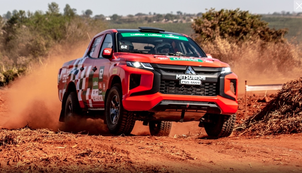 Mitsubishi lança L200 homologada para rali