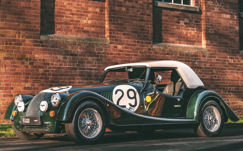 Morgan lança Plus Four LM62